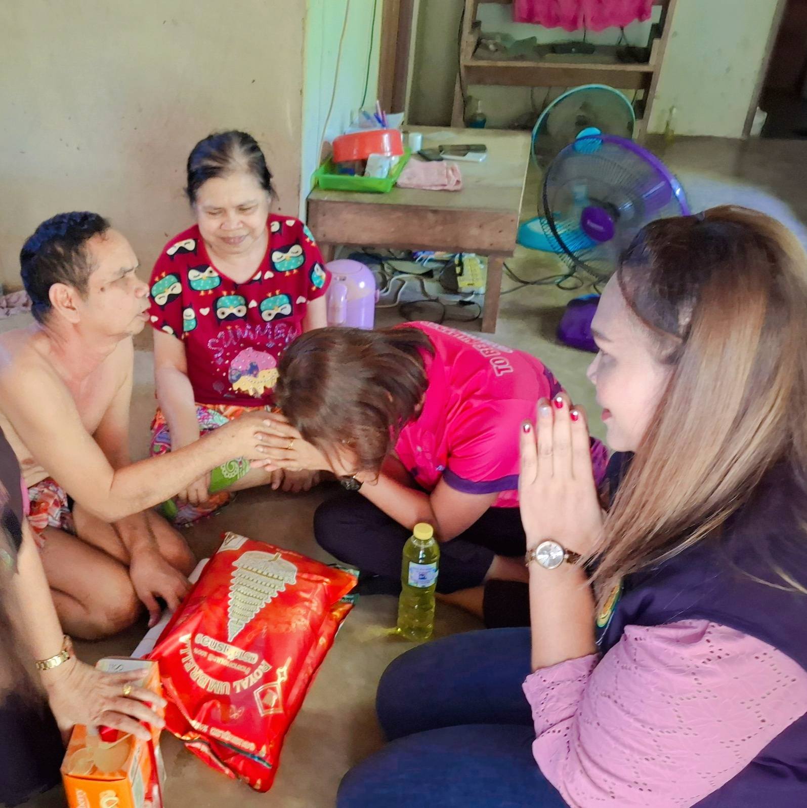 เยี่ยมเยียนให้กำลังใจ ไปยืนยันตัวตนไม่ไหว
#เรามาด้วยใจ #เรามาดูแล
#องค์การบริหารส่วนตำบลนาแว
