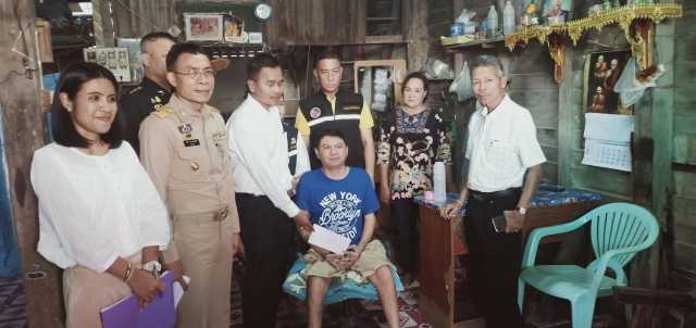 ลงพื้นที่แก้ไขปัญหาความเดือนร้อนของ นางสาวไพลิน จินาพร