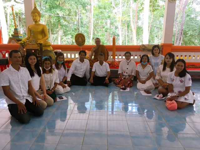 เข้าวัดฟังธรรม ถวายเทียนพรรษา 2562